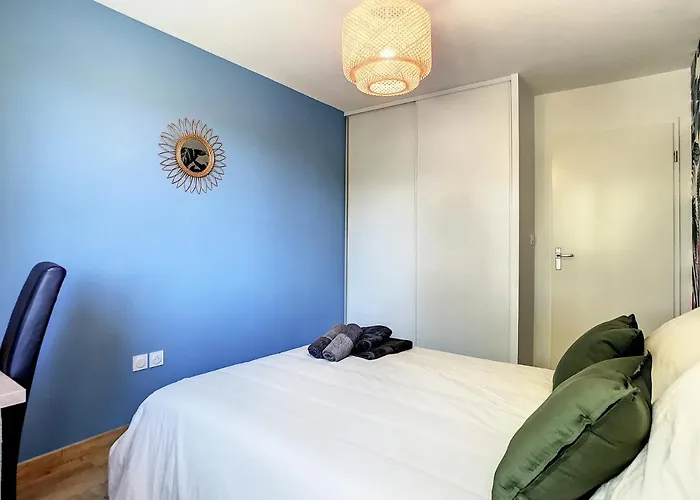 Poète Avec Jardin 3 Parking Gratuit