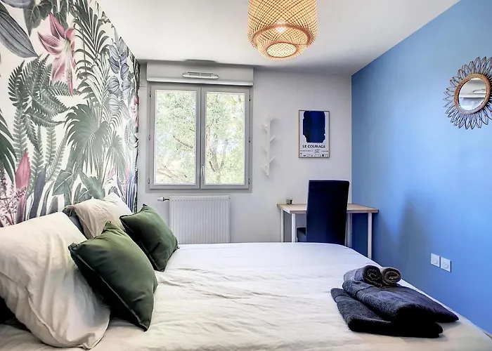 Poète Avec Jardin 3 Parking Gratuit *