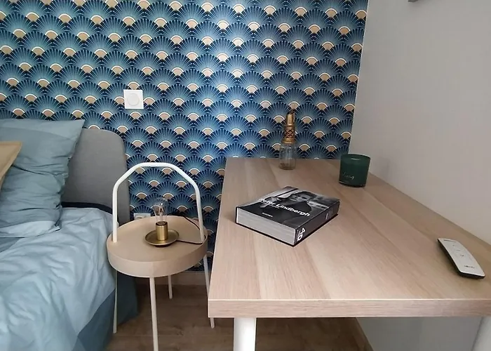 Poete Avec Jardin 3 Parking Gratuit Villa