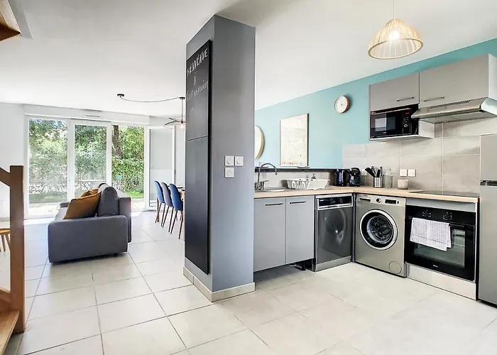 Poete Avec Jardin 3 Parking Gratuit ヴィラ